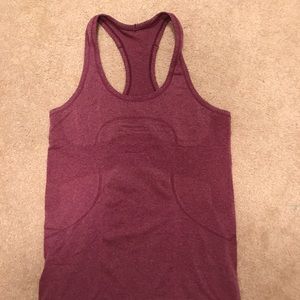 Lululemon tank